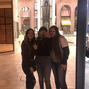 Meet your Posher, Amy